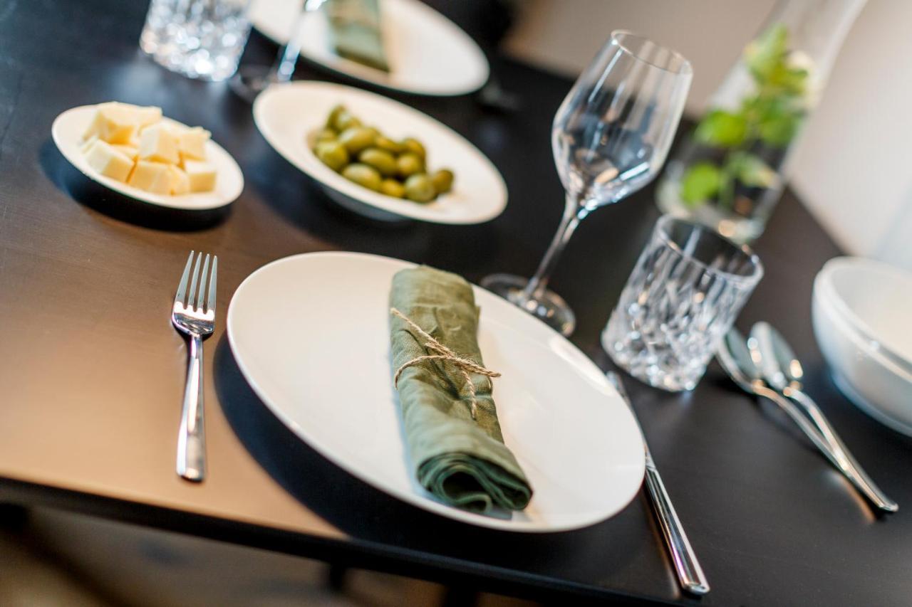 Black F House - Serviced Apartments Friburgo in Brisgovia Esterno foto
